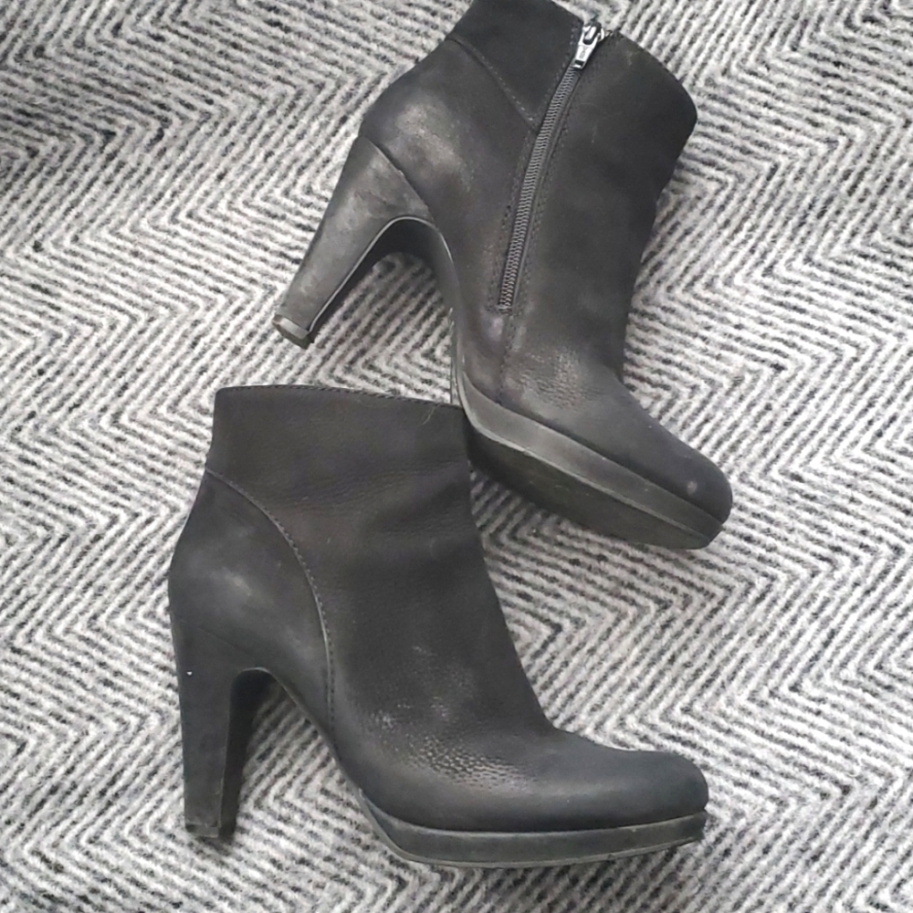 Steve Madden Limitles Black Platform Heeled Ankle Boots – Size 38